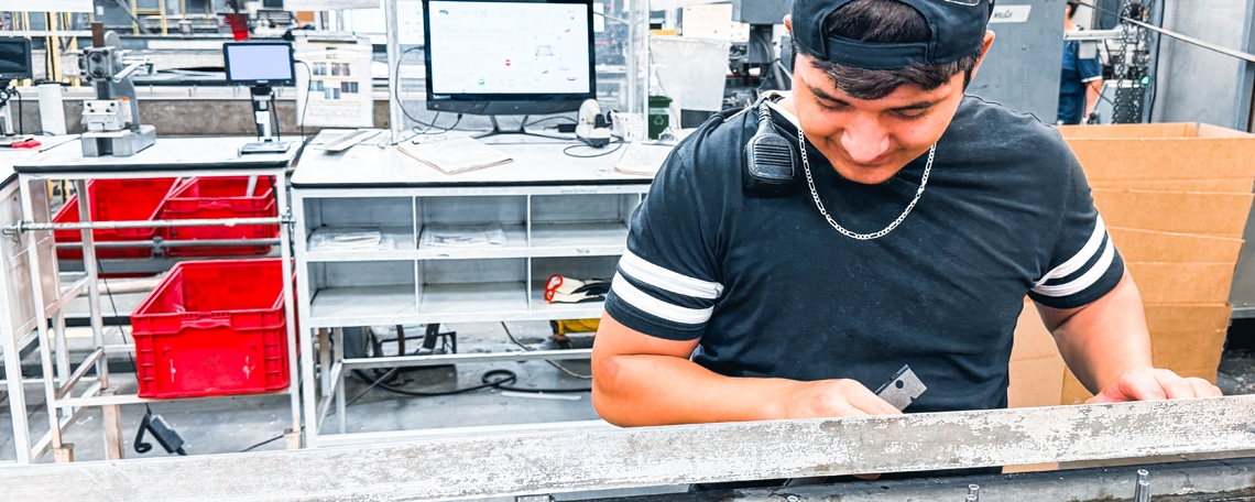 Quality Inspector, 2. image